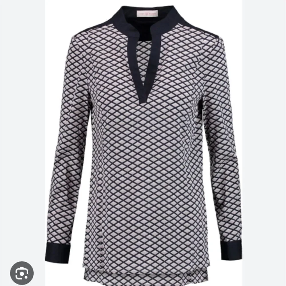 Tory Burch Silk Tunic in Navy/Beige Geo